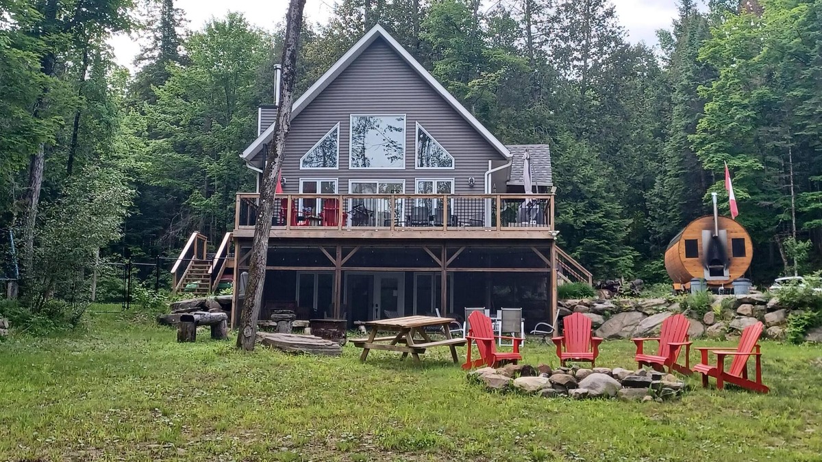 Haliburton Cottage | Riverfront Serenity ion Drag