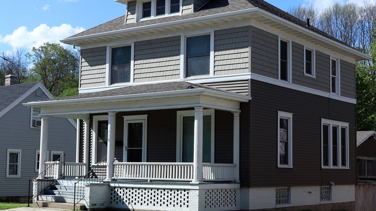 Sheboygan Falls House | Riverfront Victorian Downtown Sheboygan Falls
