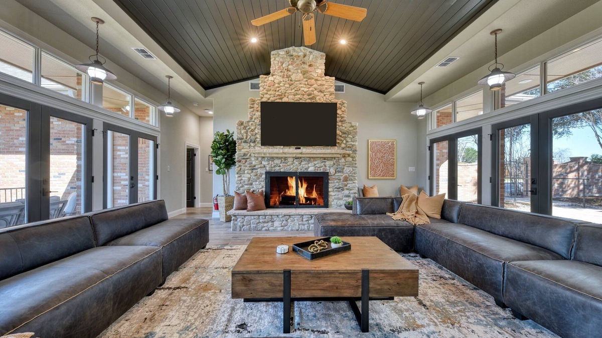 New Braunfels House | RiverHaus Retreat at Gruene | 7 Bed, 7.5 Bath