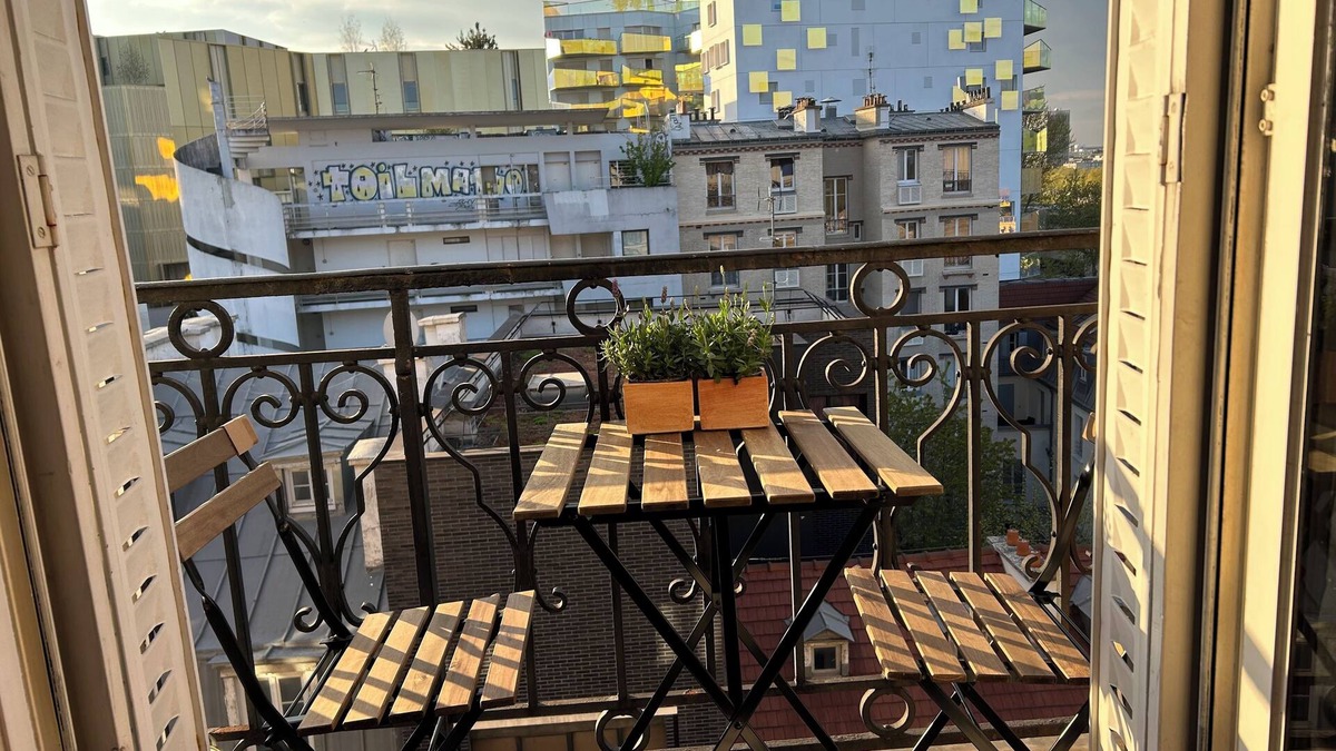 Bercy Apartment | Riverside Aparatment with Balcony