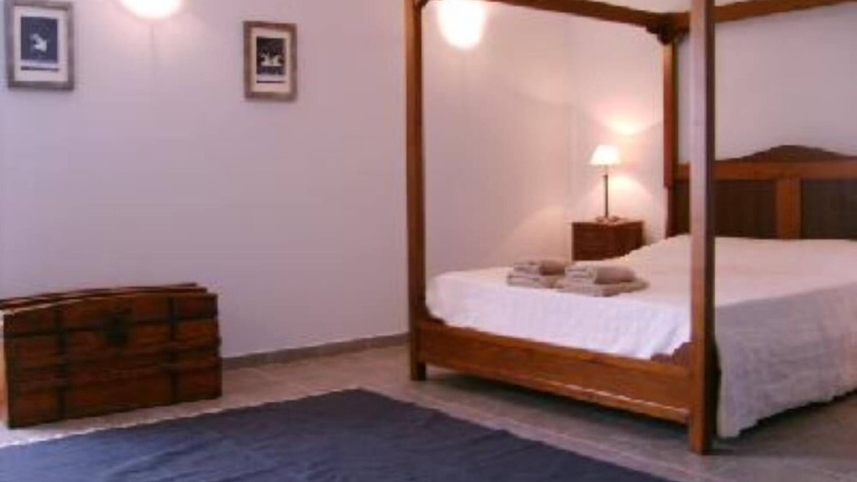 Tavira Apartment | Riverside apartment with private pool in old town - WiFi