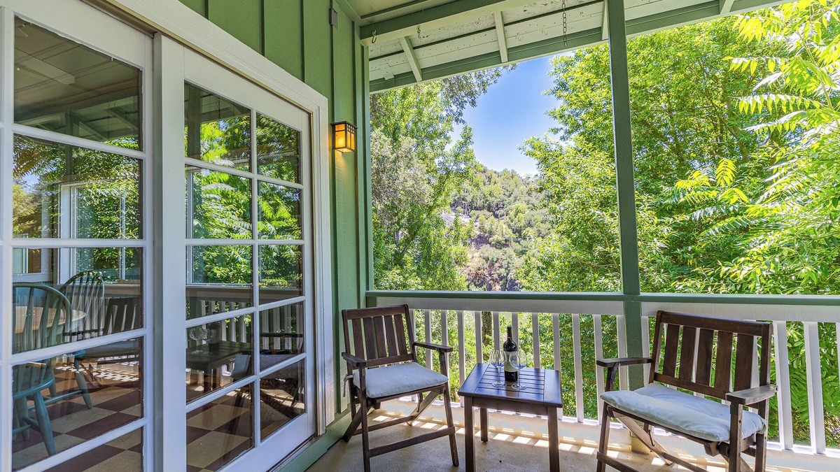 Healdsburg House | Riverside Cottage: Access and River Views- 1 miles from downtown Healdsburg