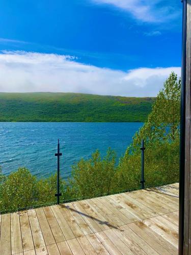 Skorradalshreppur Villa | Riverside Cottage