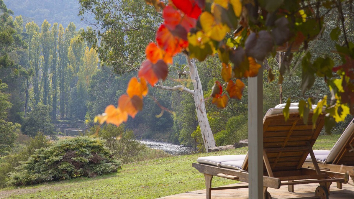 Howqua House | Riverside House on the beautiful Howqua River