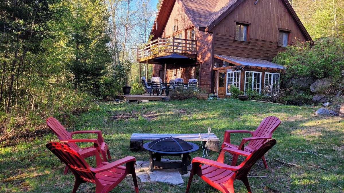 Lac-Superieur Ski Chalet | Riverside Modern Rustic 3 bds Chalet in Tremblant