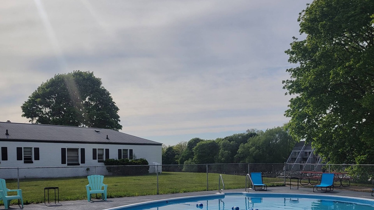 Manistee Hotel | Riverside Motel and Marina Manistee