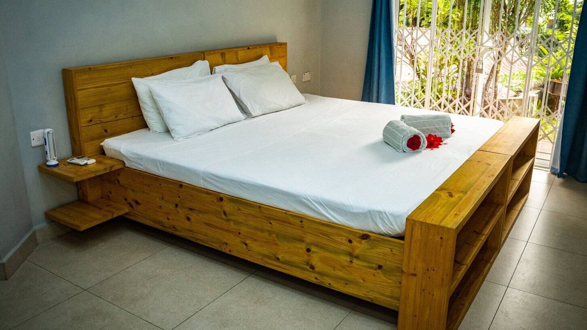 Beau Vallon Apartment | RIVERSIDE RESIDENCE Beau Vallon