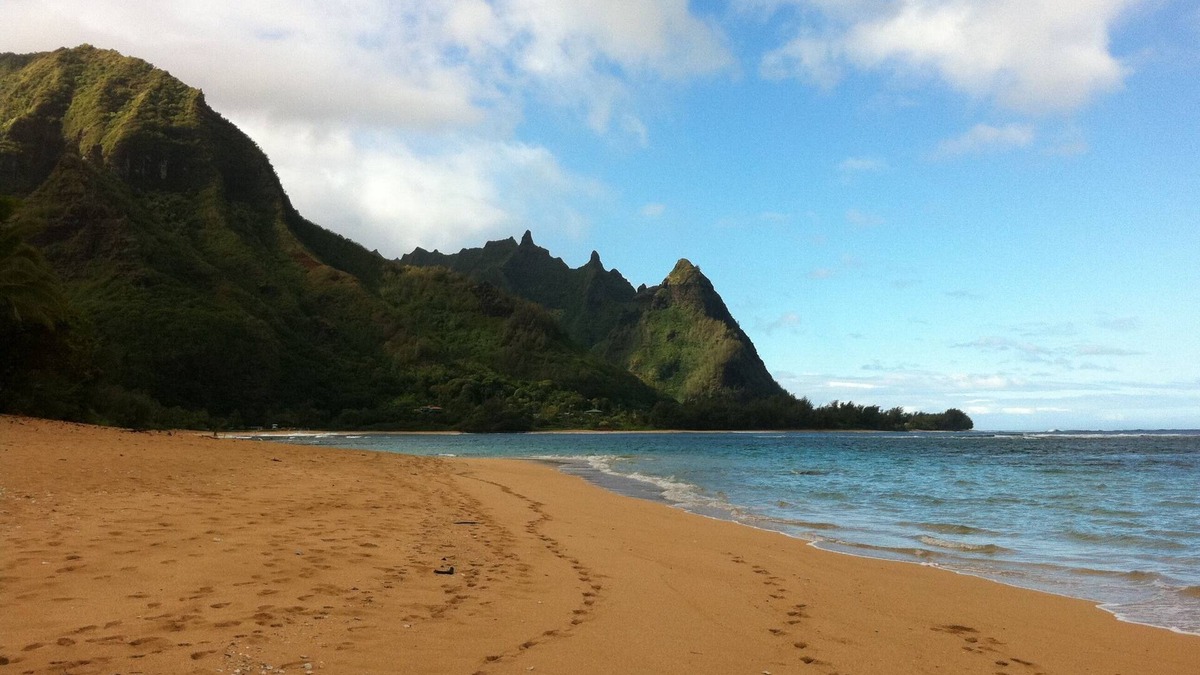 Wainiha House | Riverside Tranquility in Paradise — 1/2 mile from the ocean (TVNC #1231)