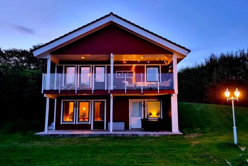 Borlange Villa | Riverside villa