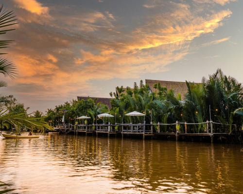 Kampot Resort | RiverTree Villa & Resort