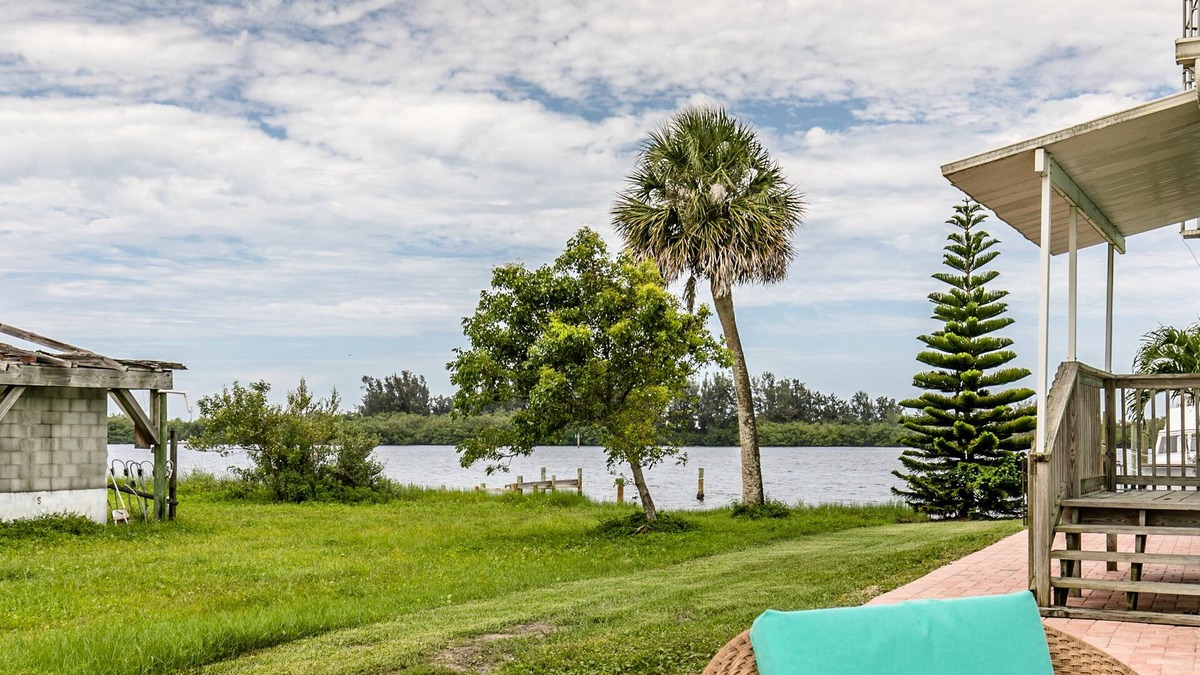 South Grant House | Riverview cottage