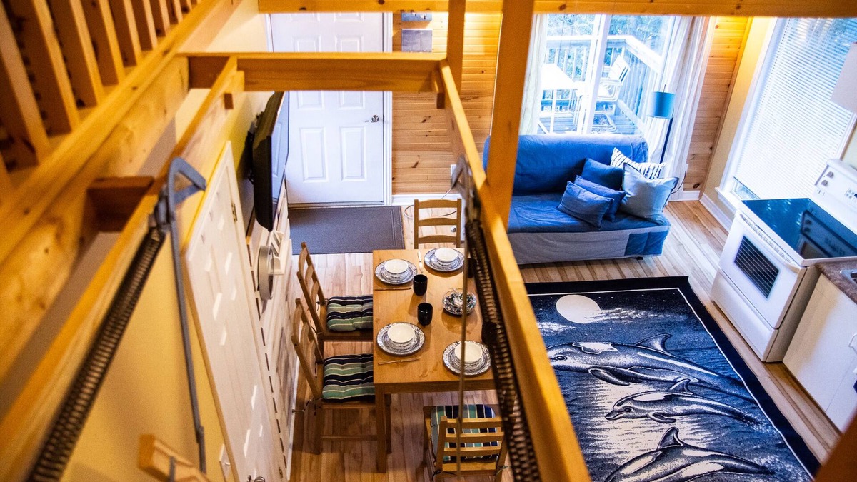 North Frontenac Ski Chalet | Riverview Cottage - Myers Cave Resort