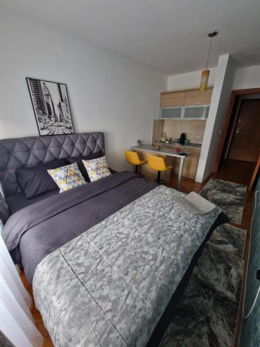 Podgorica Apartment | Riverview