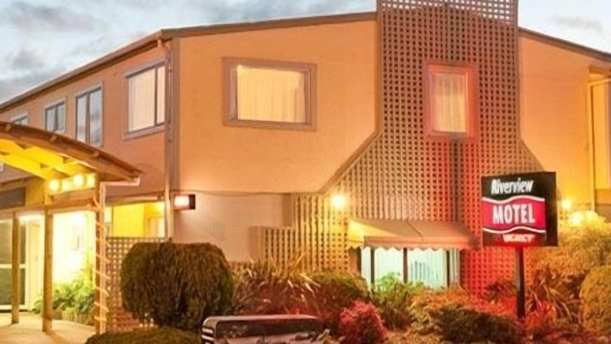 Whanganui Hotel | Riverview Motel