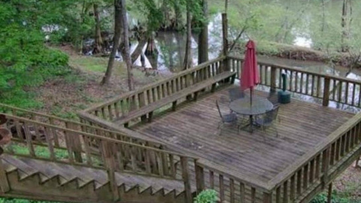 Broken Bow Cabin | Riverwalk ~ on the lower mountain fork river