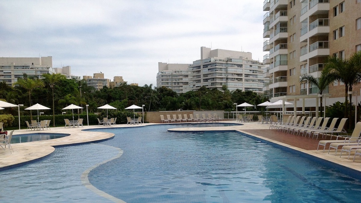 Sao Lourenco Apartment | Riviera: Apto com wi-fi, espaço gourmet e piscina