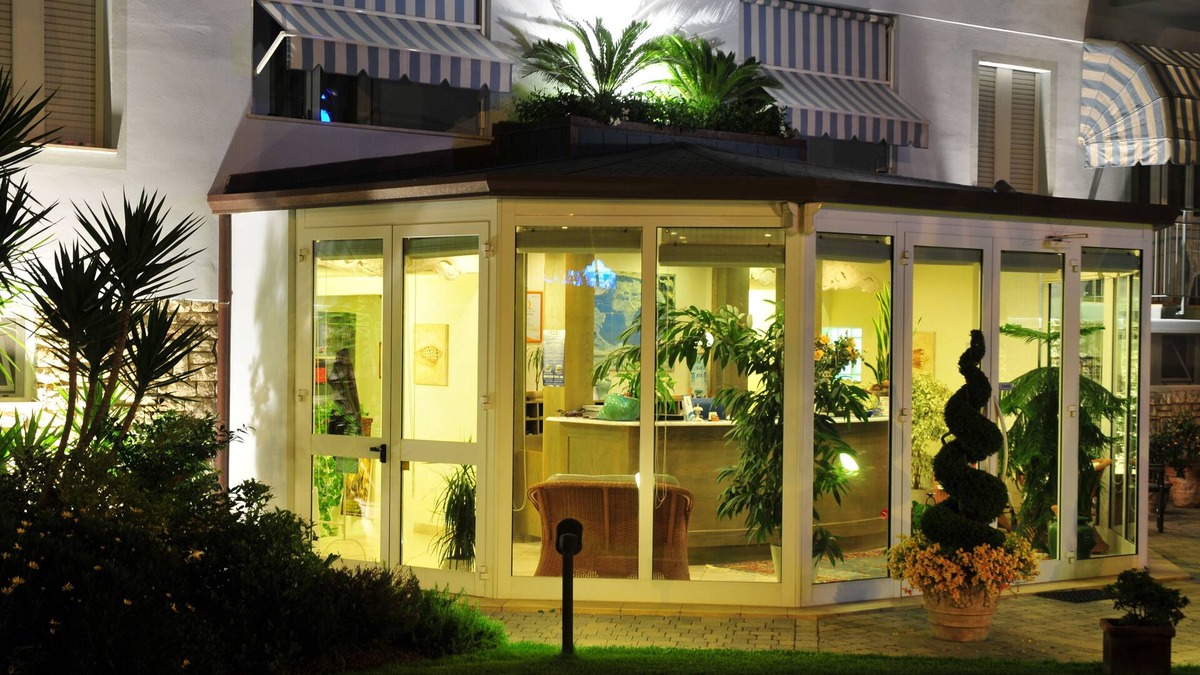 Tirrenia Hotel | Riviera Blu