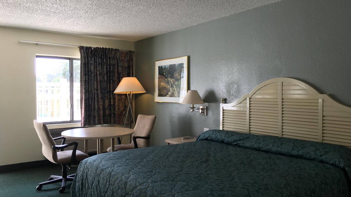 Kissimmee Hotel | Riviera Motel