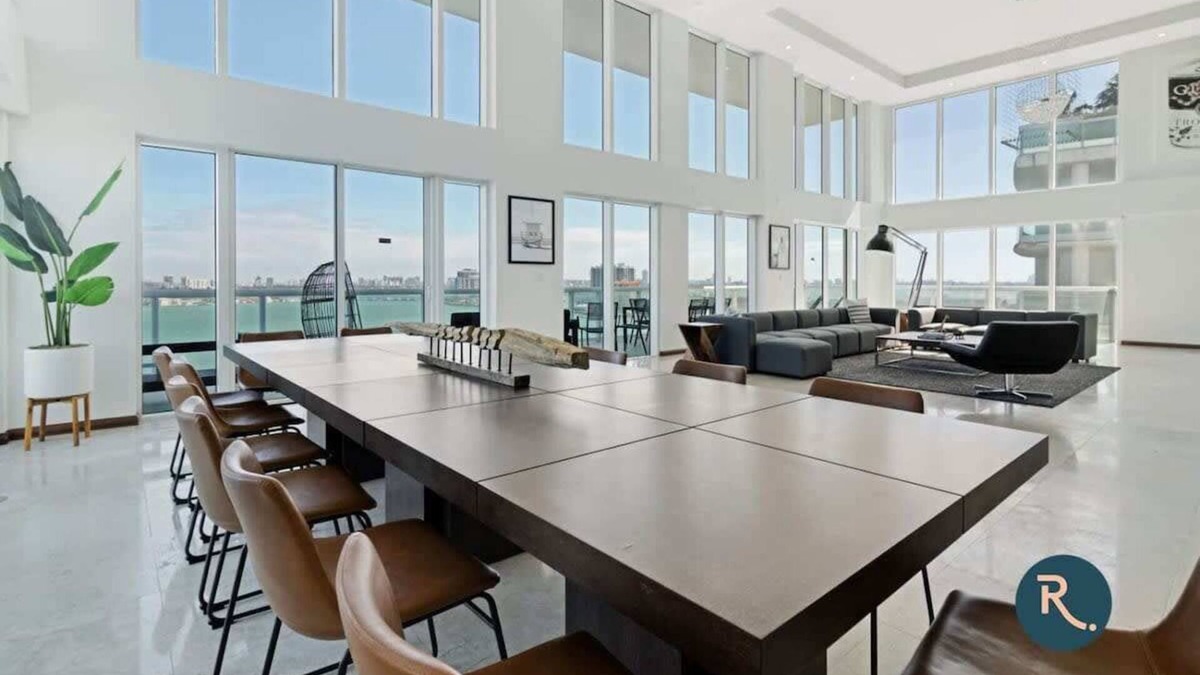 North Bay Village House | Roami at The Current | Miami| Penthouse | 6 Bed