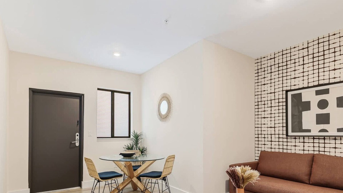 Midtown Apartment | Roami at The Palace | 2 Bedroom | King #03