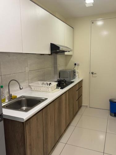 Bukit Bintang Apartment | Robertson Special Suites By Luna