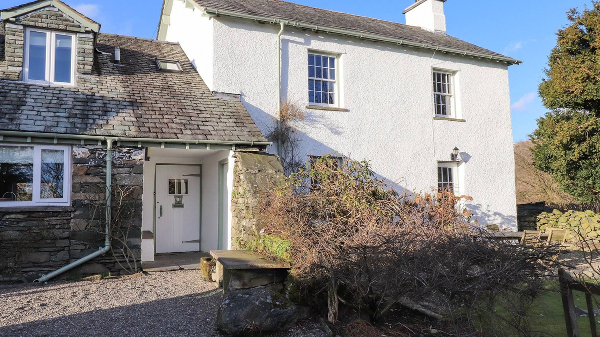 Troutbeck Cottage | ROBIN COTTAGE, pet friendly, with open fire in Troutbeck