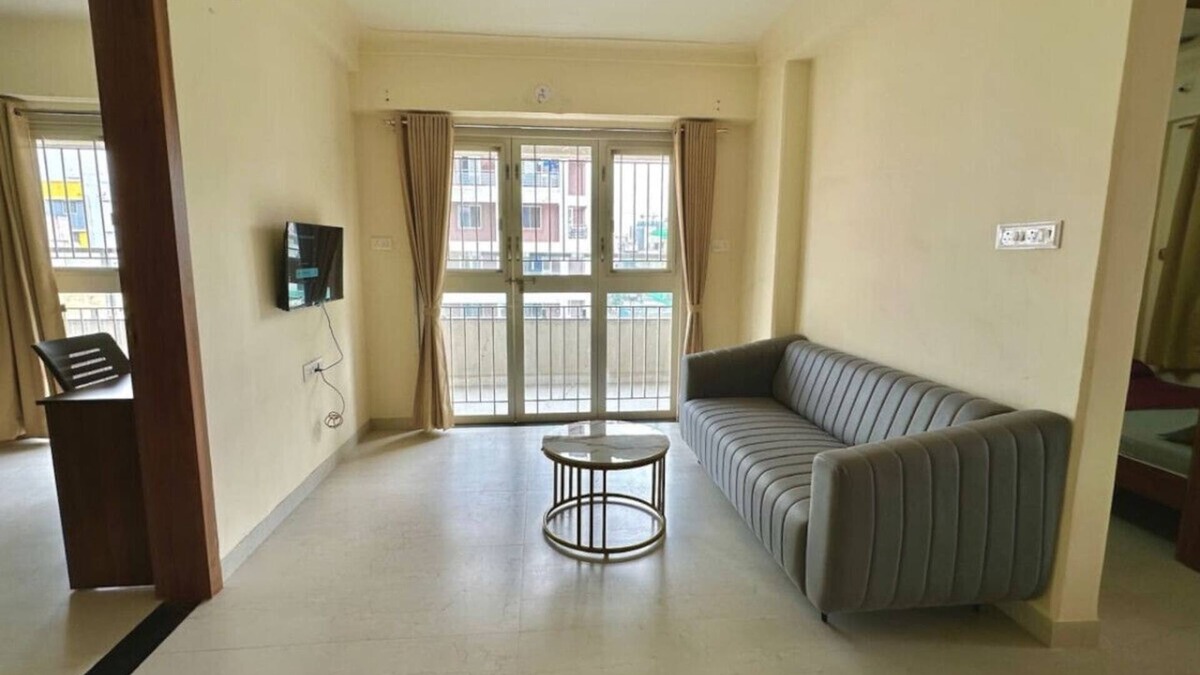 Thergaon Apartment | Robin's Roost: 2BHK Modern AC Flat in Wakad, Pune