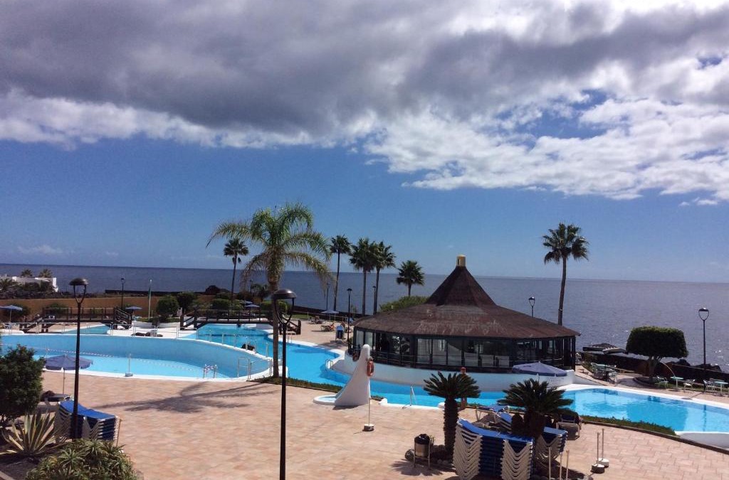 Arona Apartment | Rocas del Mar with heated Pool and double Terrace