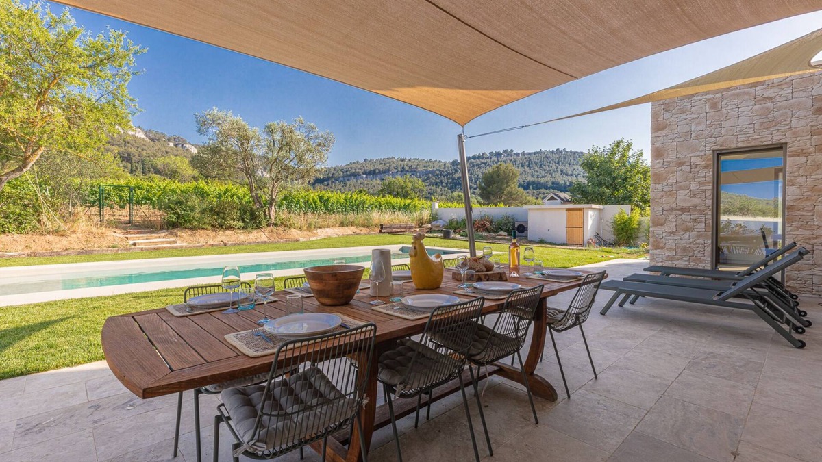 Roquefort-la-Bedoule Villa | Roccafortis by Winkyhouse
