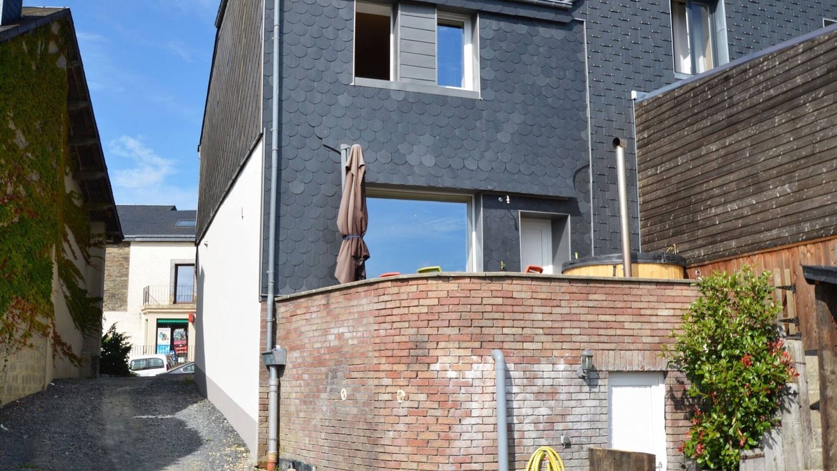 Rochehaut House | Rochehaut Hideaway With Tub