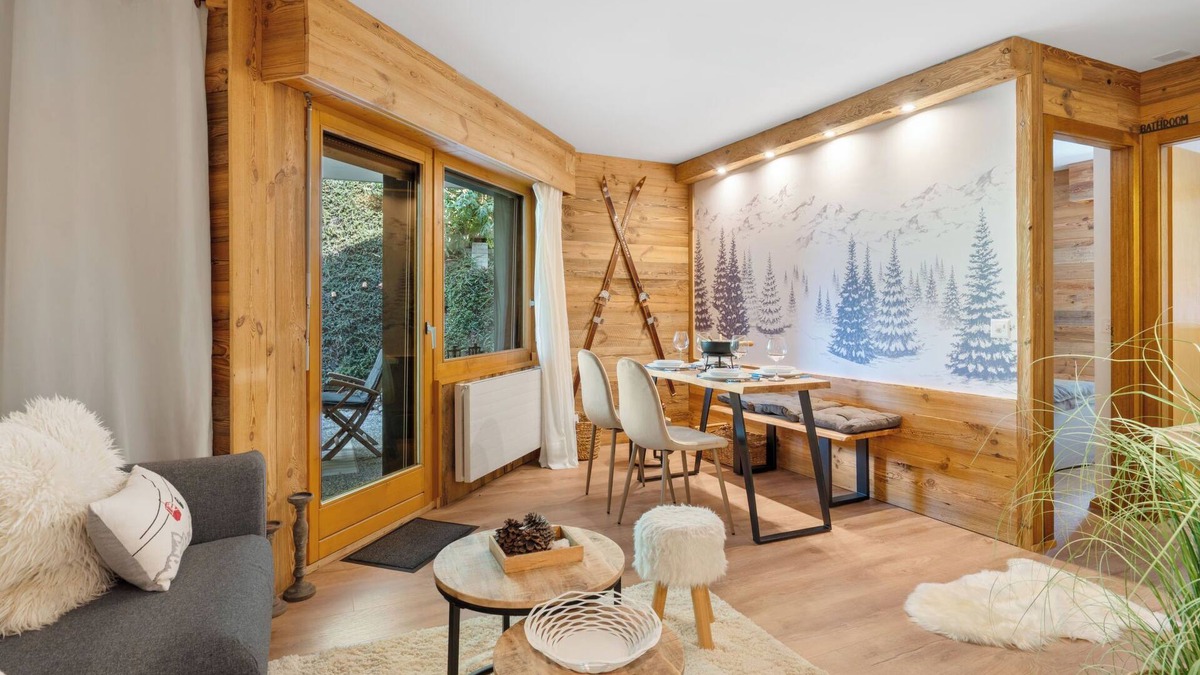 Lens Apartment | Rochemont B26 by Interhome