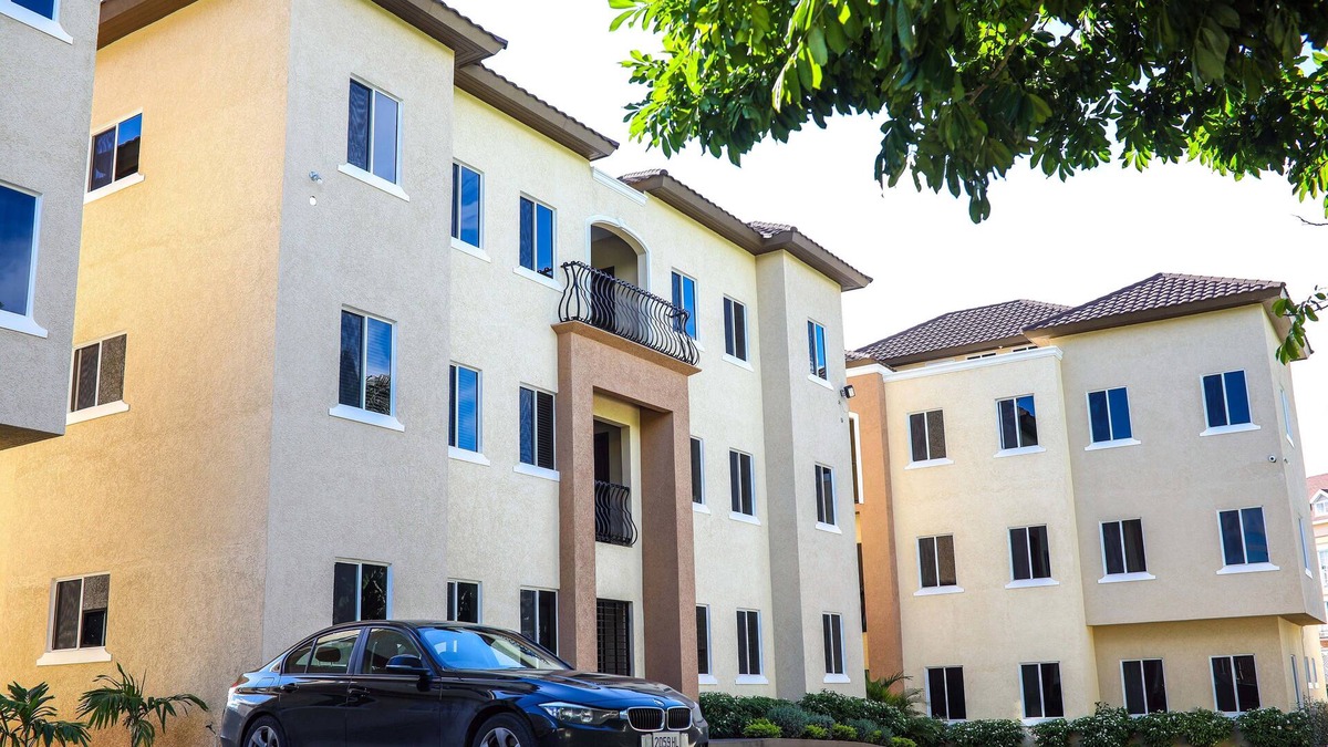 Saint Andrew Hotel | Rochester Palms