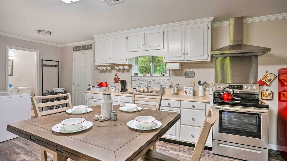 LaFayette House | Rock Spring Hideaway w/ Large Yard + Grill!
