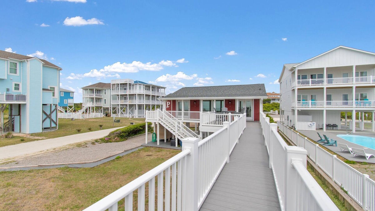 Holden Beach House | "Rocking P" 2 Bedroom, 1 Bathroom, Pet Friendly and Oceanfront