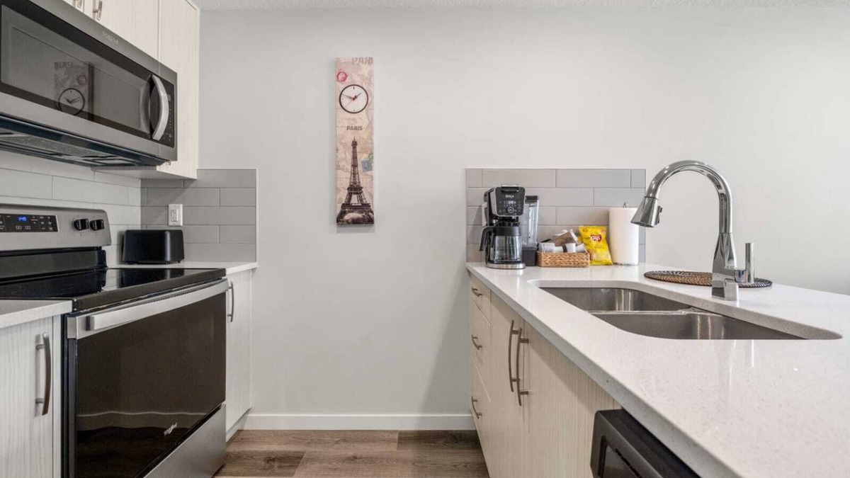 Keith Apartment | Rockland Oasis: 1BR + Parking. Your private, contemporary and serene getaway.