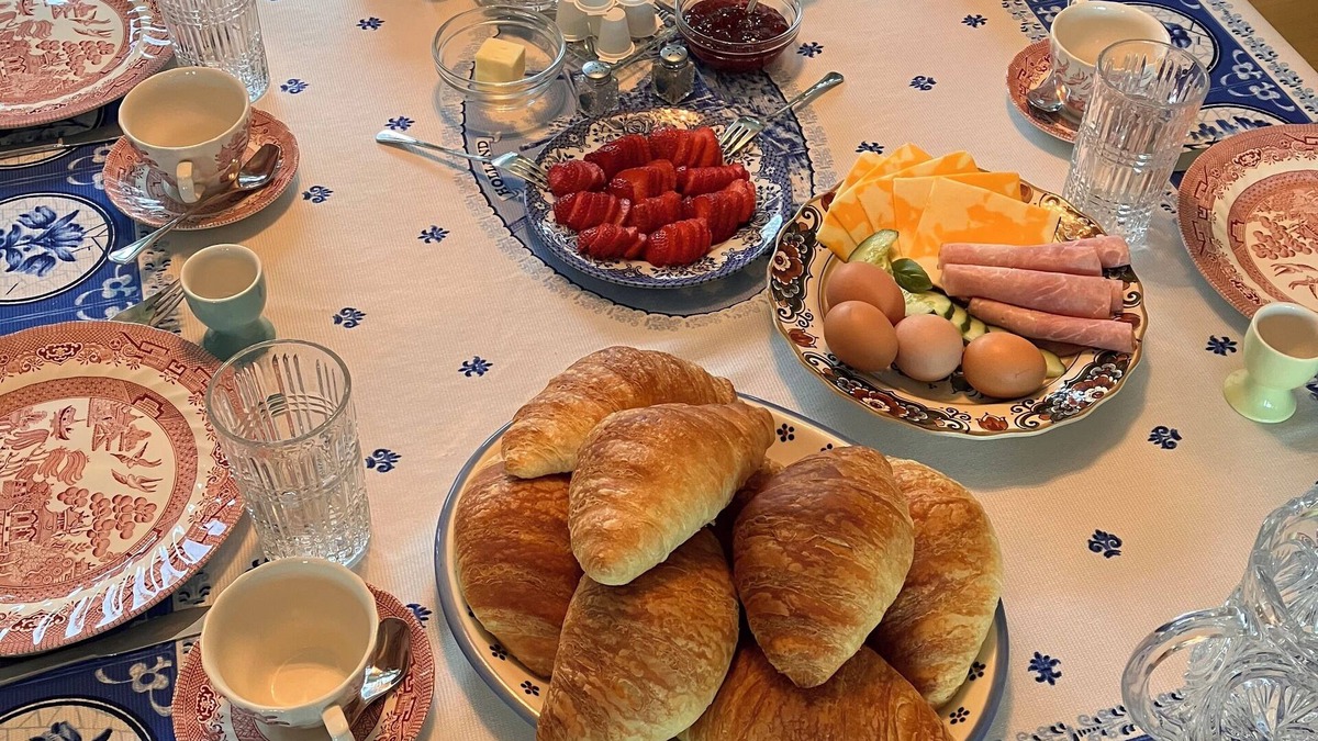 Cochrane Bed & Breakfast | Rocky Mountain View B&B