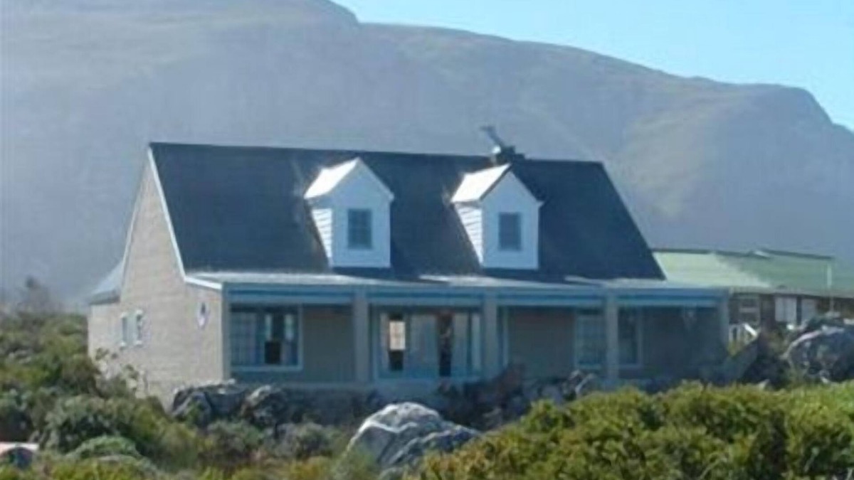 Betty's Bay House | Rocky Pools Bettys Bay