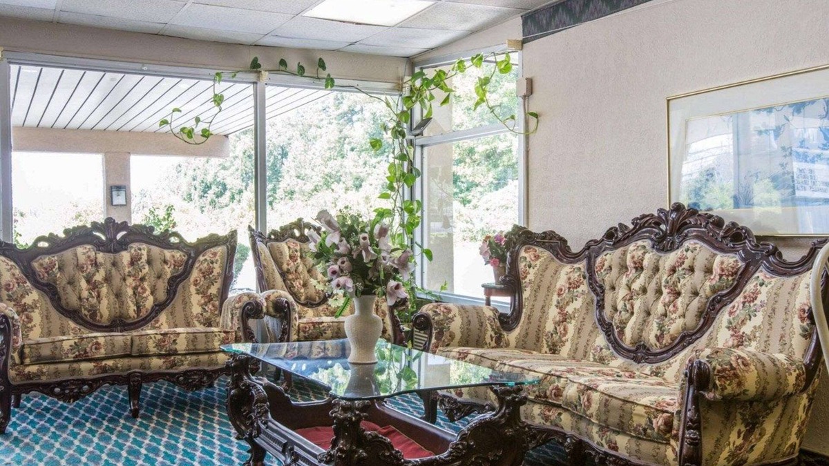 Gadsden Hotel | Rodeway Inn Gadsden 1-59 exit 183
