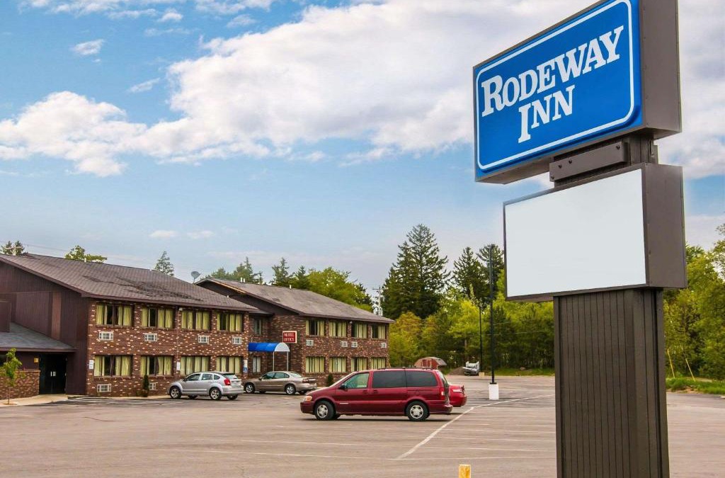 Muskegon Hotel | Rodeway Inn
