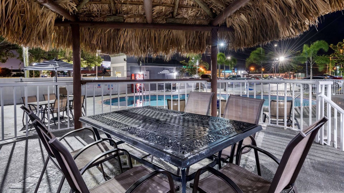 New Port Richey Hotel | Rodeway Inn