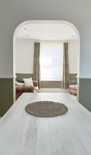 Scaynes Hill House | Rodney Retreat, Ramsgate Kent