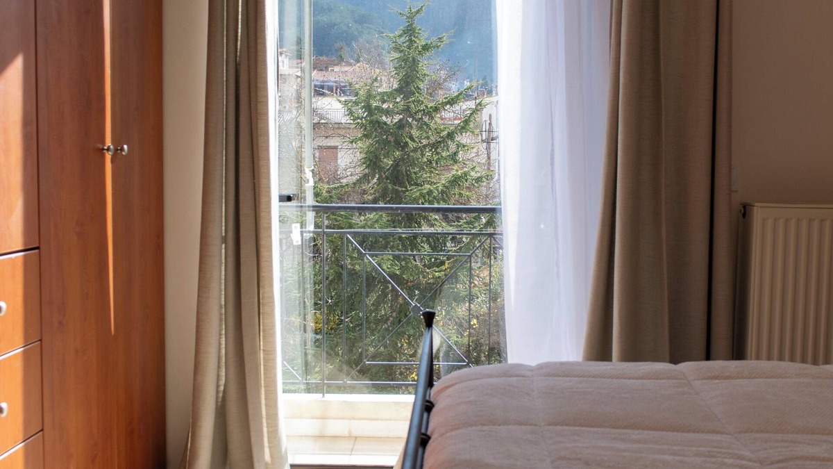 Kalavrita Apartment | Rokani Studio I