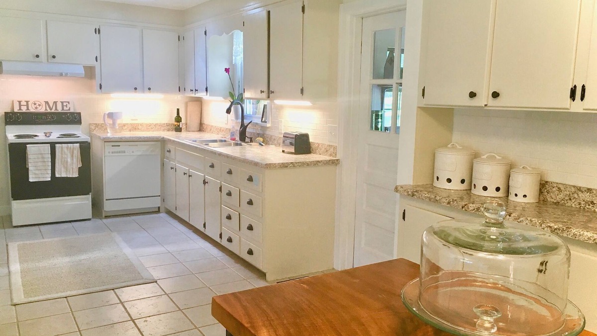 Goodlettsville House | Rolling Acre Retreat ~ Monthly Room Rental ✨Close To Nashville’s Best Spots✨