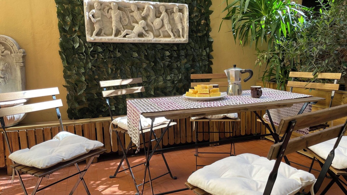 Monti Apartment | Roma Antica- Apartment with large terrace Rome center - near Colosseum