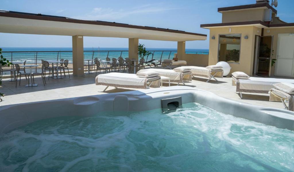 Castiglione della Pescaia Hotel | Roma Hotel