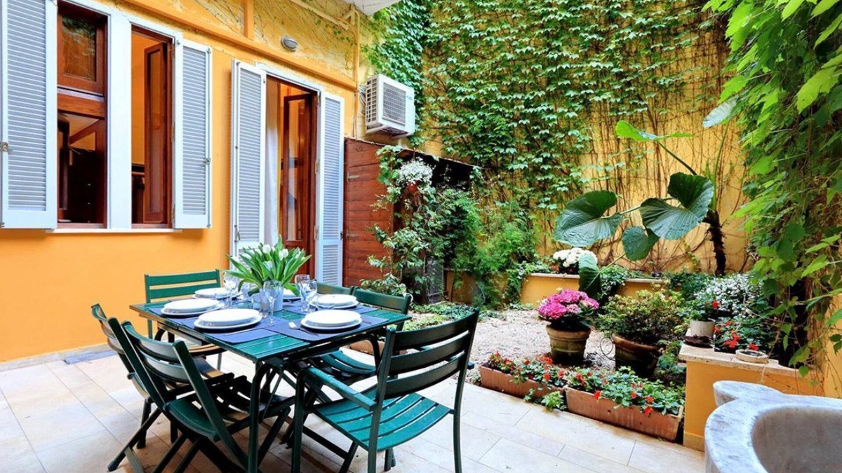 Rione V Ponte Apartment | ROMAC Coronari near Navona with fitness room and sauna