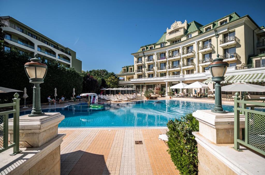 Saints Constantine and Helena Hotel | Romance Hotel and Family Suites