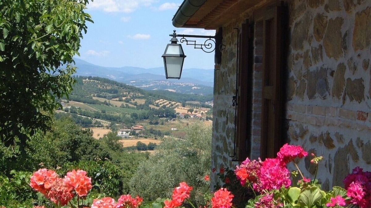 Monterchi Other | ROMANTIC 17C VILLA -Fabulous VIEWS-Stunning POOL Complex.HOT TUB.PIZZA OVEN.A/C