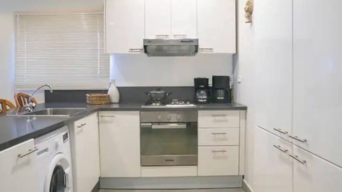Marsa Cube Villa | Romantic 2BR w/own direct Beach Acces & sunrise