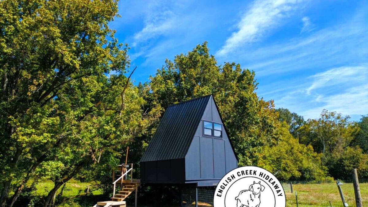Newport Other | Romantic A Frame Tree House at Glamping Goat Farm!